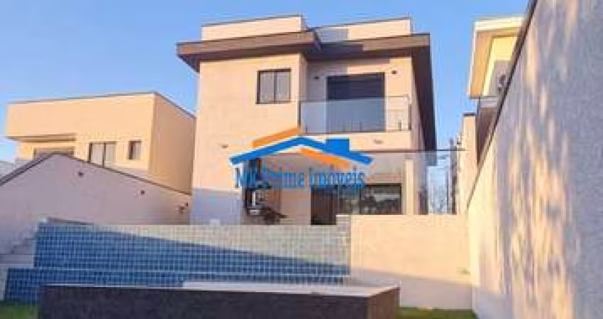 Linda Casa Nova com 3 Suítes, Piscina, no Condomínio New Ville!