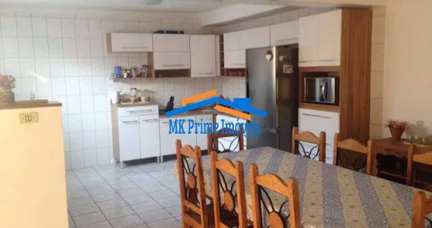 Casa Assobradada c/150m², 3 Quartos, 4 Vagas e Quintal-Jaguaribe-Osasco/SP