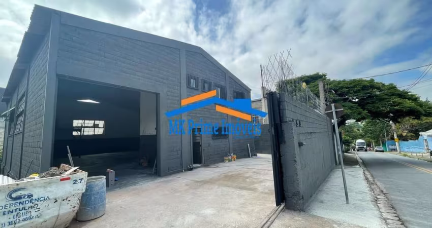 Galpão área construída 565m2 Jardim Califórnia - Barueri/SP