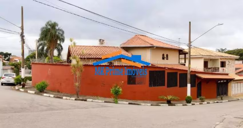 Casa de Esquina em City Bussocaba, Osasco com 4 quartos, sendo 2 suíte