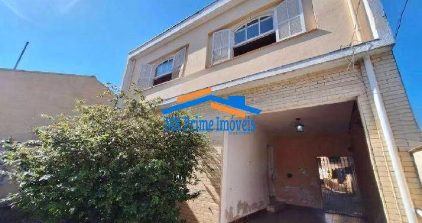 Sobrado à Venda com 3 Quartos e 2 Vagas - Vila Lageado/SP.