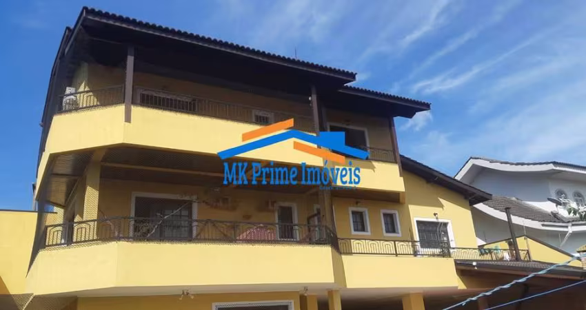 Lindo Sobrado 3 Suítes, 9 Vagas , 430m² de Terreno City Bussocaba/Osasco.