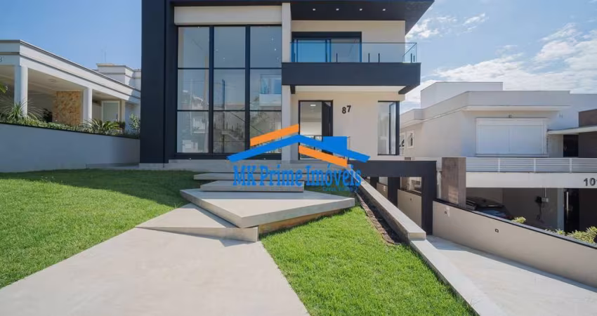 Linda Casa com 4 Suítes no Condomínio Reserva Santa Maria/Granja Viana!