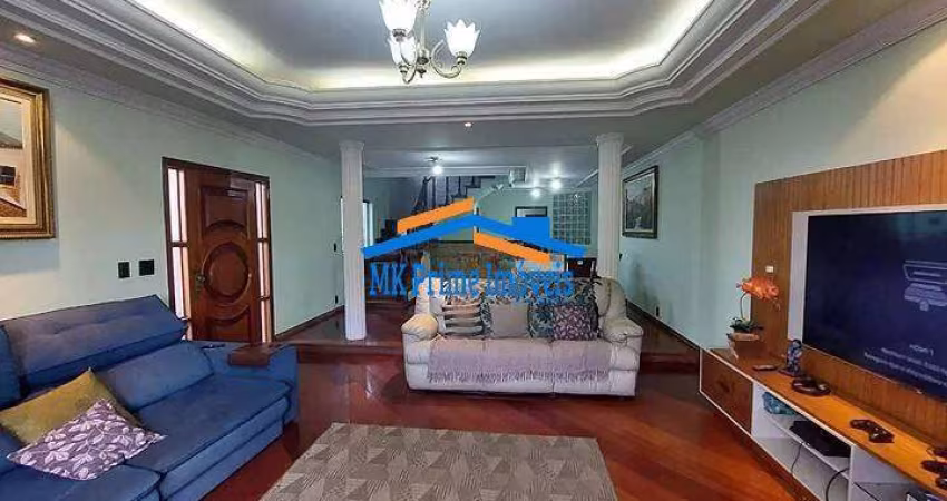 Sobrado 378m², 4 Quartos (1Suíte) em Vila Janete - Carapicuíba/SP