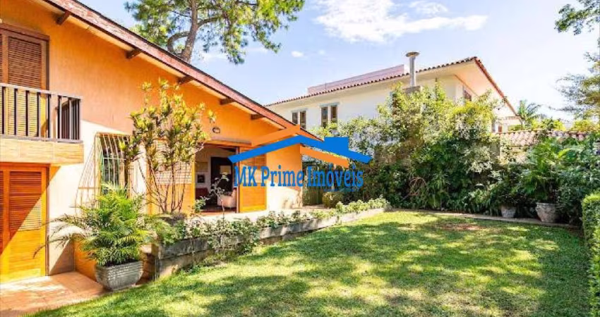 Casa à Venda em Rua Fechada – Jardim Everest – Vista Incrível para o Jockey