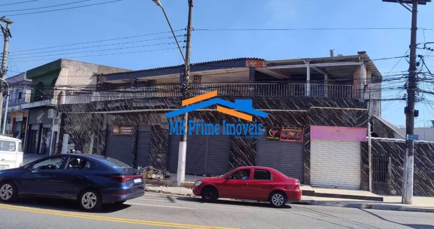 Imóvel com 4 Salões + 4 Casas – Investimento com Retorno Imediato.