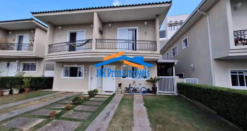 VENDE Casa de Condomínio com 03 Suítes- SANTANA DE PARNAÍBA/SP.