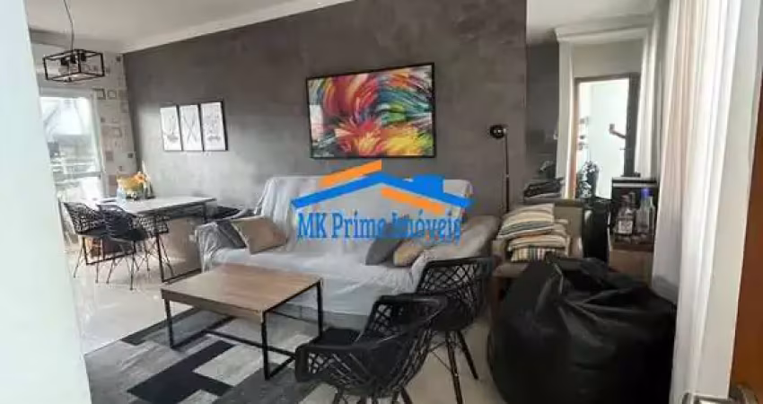 Sobrado em condomínio fechado com planejados no vila yolanda!