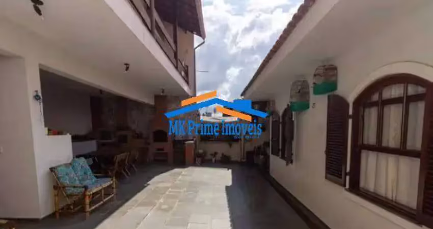 Casa térrea com 220m² com 3 dormitórios sendo 1 suíte na city bussocaba.