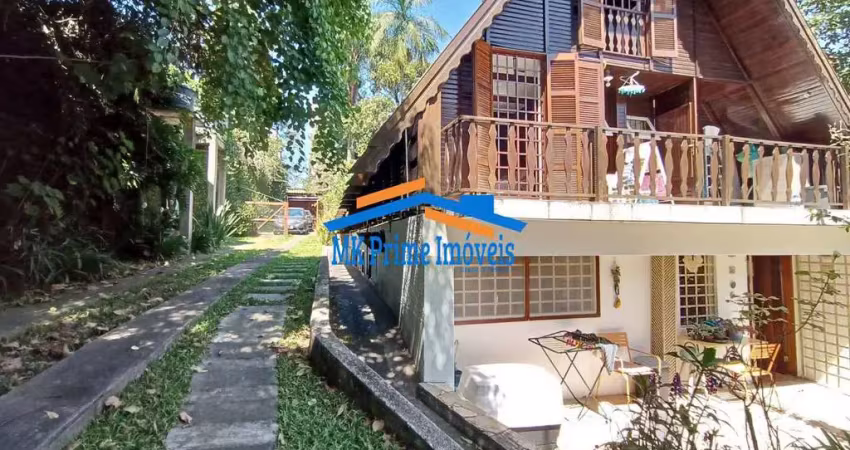 Casas para locação terreno arborizado 950m²  granja viana - cotia-sp