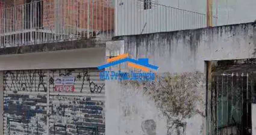 Excelente terreno de 308 m² com 2 casas antigas – bela vista.