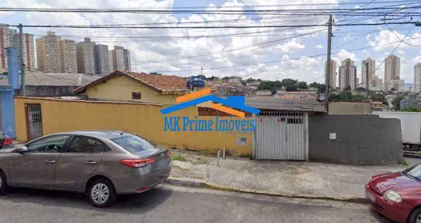 Casa Térrea de Esquina com 249.50m² e 2 Casas no Terreno