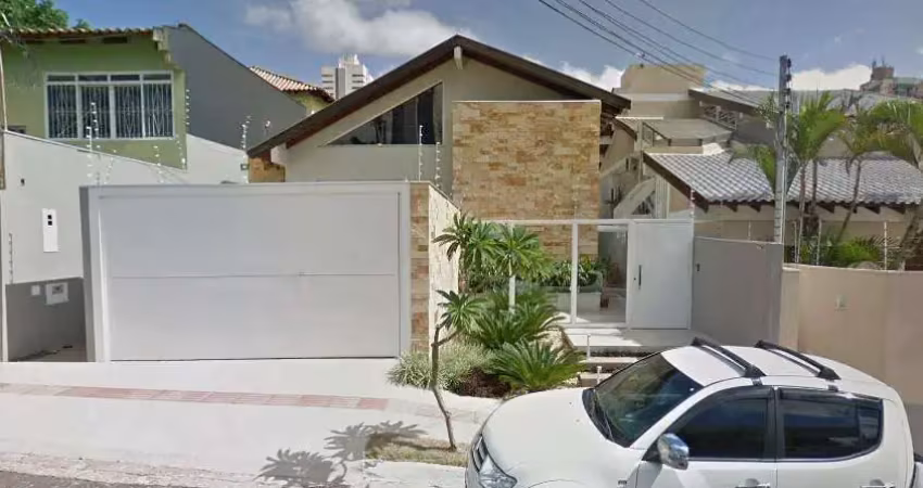Casa com 3 quartos à venda na Rua Paraná, Centro, Campo Grande