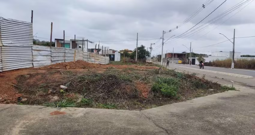 Terreno à venda na Av. Antônio  Rodrigues Coelho, Bosque da Figueira, Governador Valadares