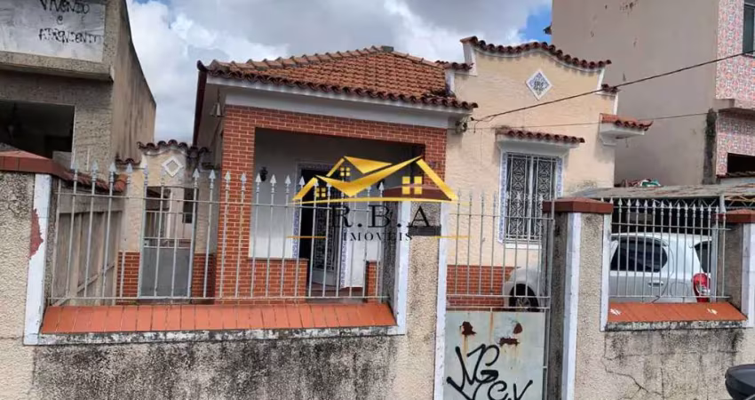 Casa com 3 quartos para alugar na Rua Tacaratu, Honório Gurgel, Rio de Janeiro