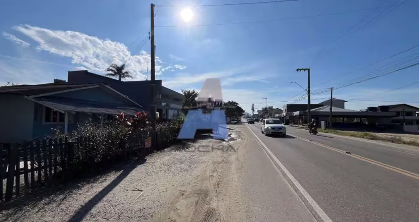 Terreno à venda na Av Duque de Caxias, Ubatuba, São Francisco do Sul