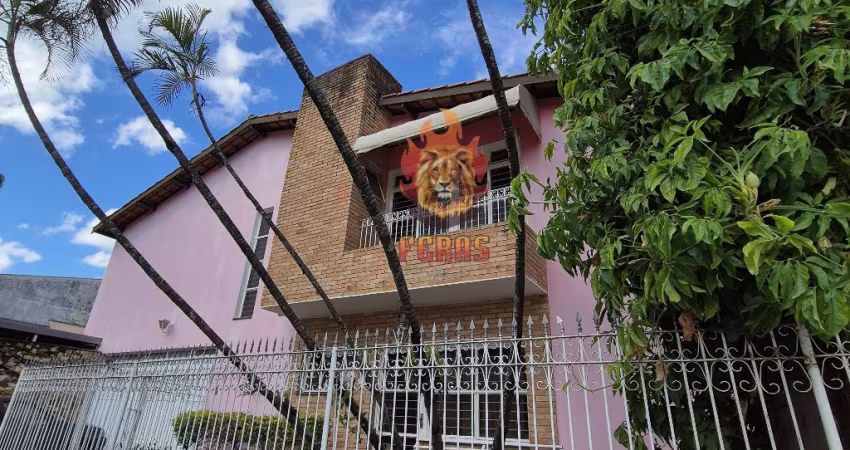 Casa de rua à Venda na Avenida General Osório - Trujillo