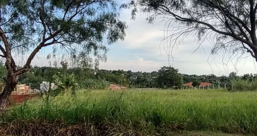 Ótimo Terreno em Condomínio Fechado 24hs Vitassay de 3.000m2,  em Boituva - SP