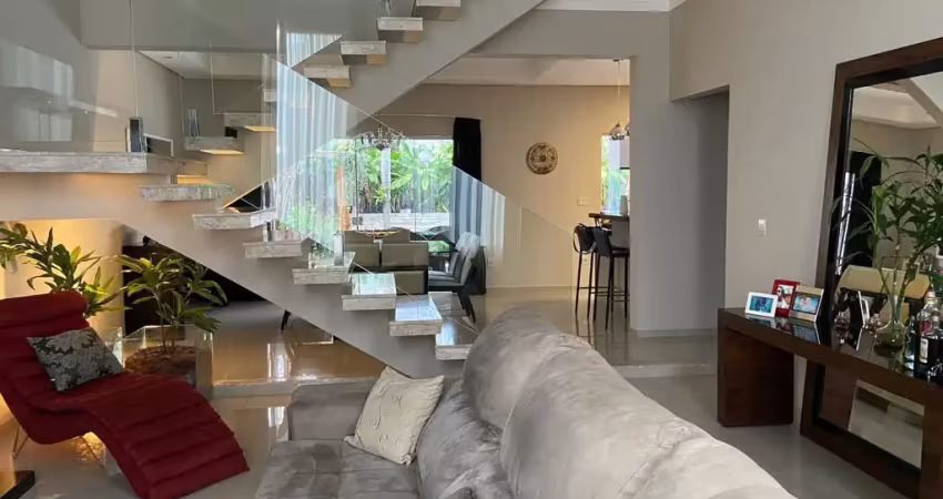 Lindo sobrado de 270m² de  área construída e terreno 360m2 à venda no excelente condomínio fechado  amstaldem  em indaiatuba- sp.