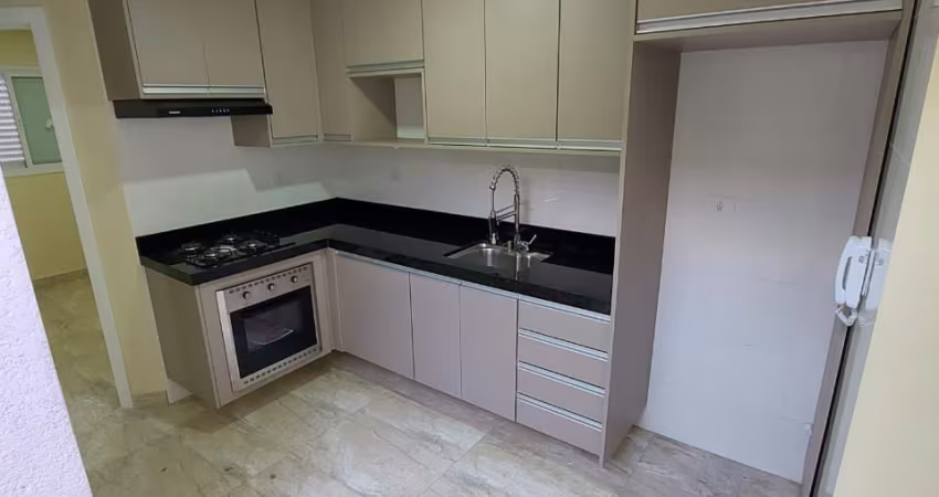 Lindo Apto Padrão com 56m2 á venda, 02 dormitórios, Sala, Cozinha, 01 Vaga, na Vila Scarpelli  em Santo André - SP