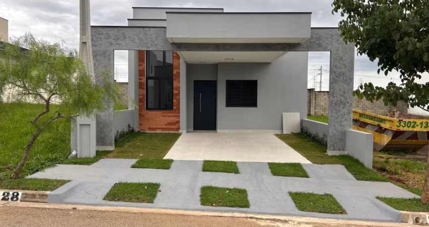 Linda Térrea de 118m² de área Construída, e Terreno de 154m2, à venda no excelente Condomínio Fechado Jardim - Sorocaba - SP.