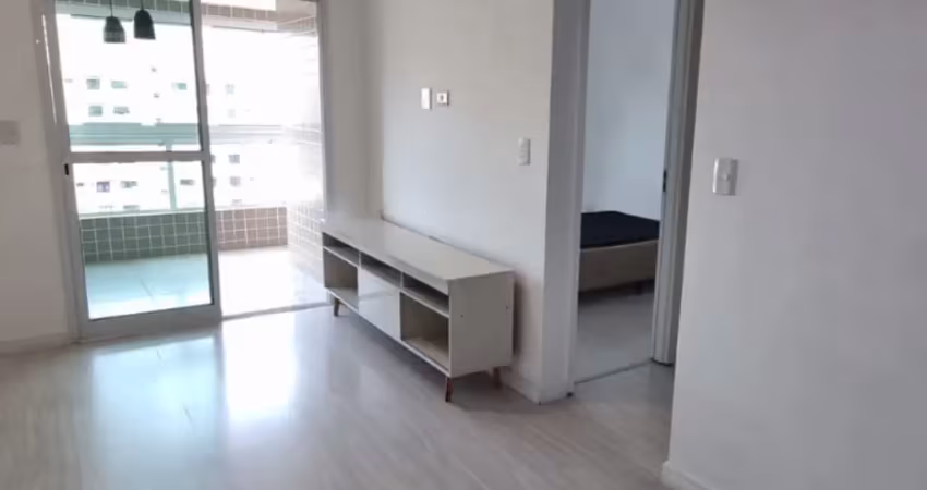 Lindo Apto com 69 m2 á venda, 02 dormitório sendo 01 Suíte, Sala, Cozinha, 01 Vaga no Canto do Forte - Praia Grande - SP
