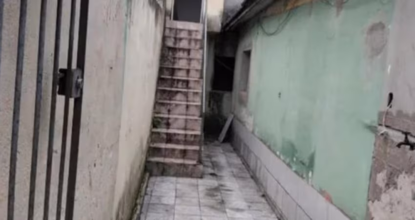Ótimo Terreno de 10x30 =300m2, Pronto para Construir, no Camilopolis em Santo André - SP.