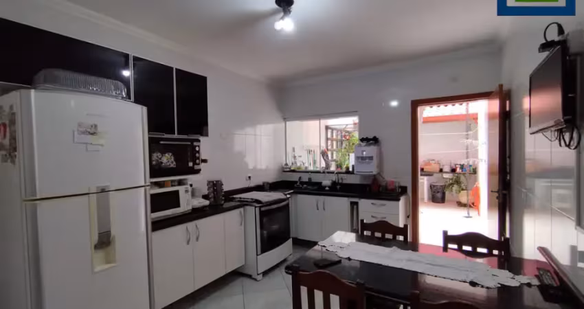 Lindo sobrado de 136m2, de área construída, e terreno de 125m2, com 03 dormitório sendo 01 suítes,  no  vila helena  - santo andré - sp