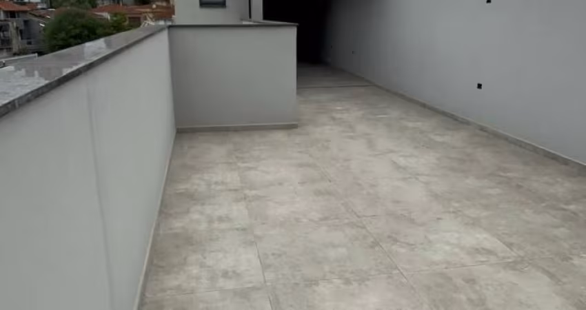 Linda Cobertura á venda de 110m² com 02 Dormitórios Sendo 01 Suíte, na Vila  Alice - Santo André - SP.