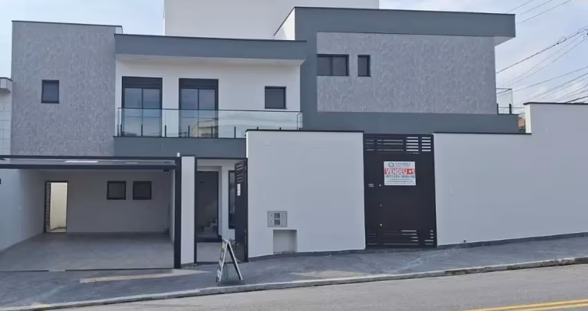 Lindo Sobrado à Venda com 179m² no Bairro Assunção em São Bernardo do Campo - SP