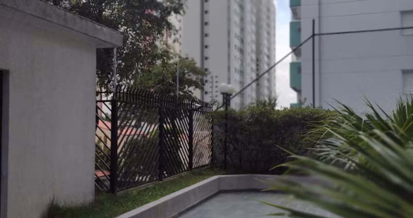 Lindo Apartamento com 03 Dormitórios à Venda, com 94m² na Vila Gilda em Santo André - SP