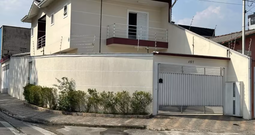Lindo sobrado à venda com 181m² de área construída, terreno de 178.93m², no bairro assunção - são bernardo do campo - sp.