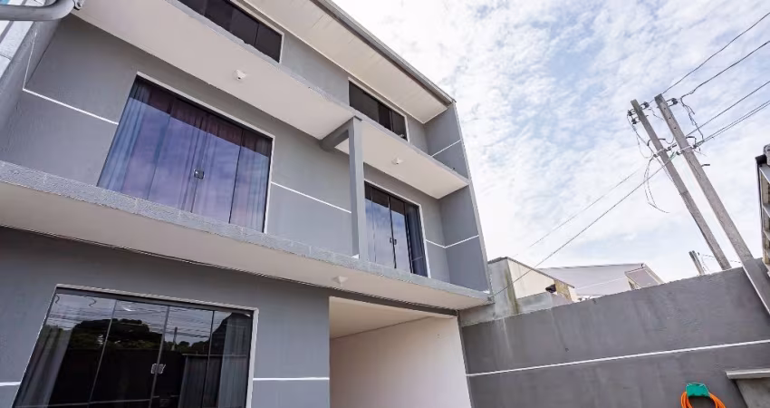 Sobrado com 4 dormitórios à venda, 270 m² por R$ 500.000,00 - Sítio Cercado - Curitiba/PR