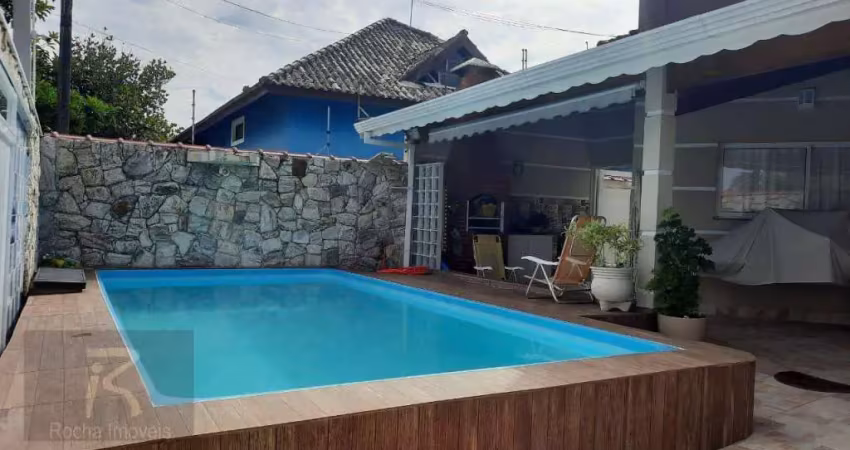 Casa com 3 dormitórios à venda, 145 m² por R$ 700.000,00 - Jardim Icaraiba - Peruíbe/SP