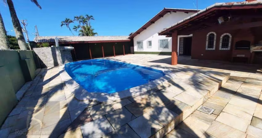 Casa com 4 dormitórios à venda, 300 m² por R$ 800.000,00 - Cidade Nova Peruibe - Peruíbe/SP