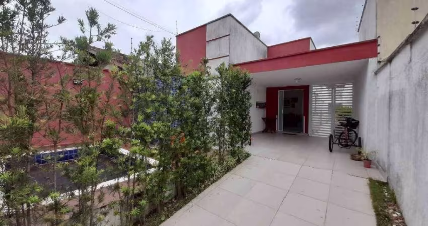 Casa com 3 dormitórios à venda, 95 m² por R$ 450.000,00 - Balneário Stella Maris - Peruíbe/SP