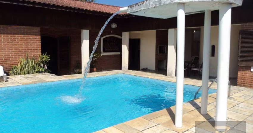 Casa com 5 dormitórios à venda, 266 m² por R$ 540.000,00 - Balneário Três Marias - Peruíbe/SP