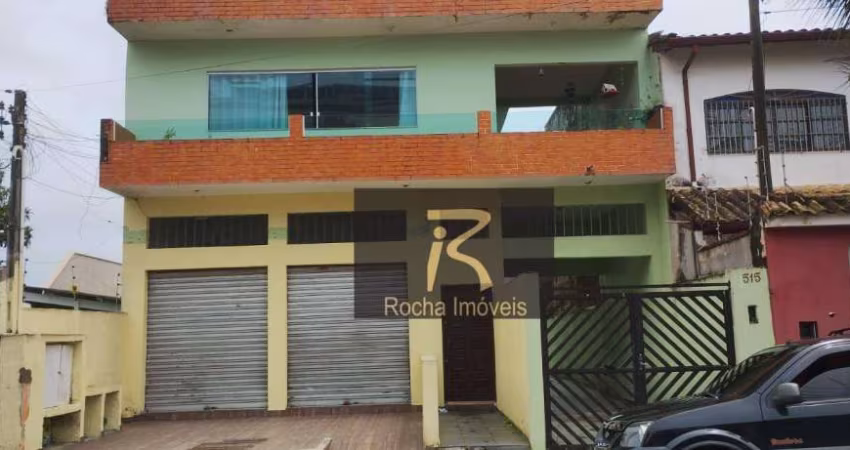 Sobrado com 6 dormitórios à venda, 402 m² por R$ 1.300.000 - Centro - Peruíbe/SP