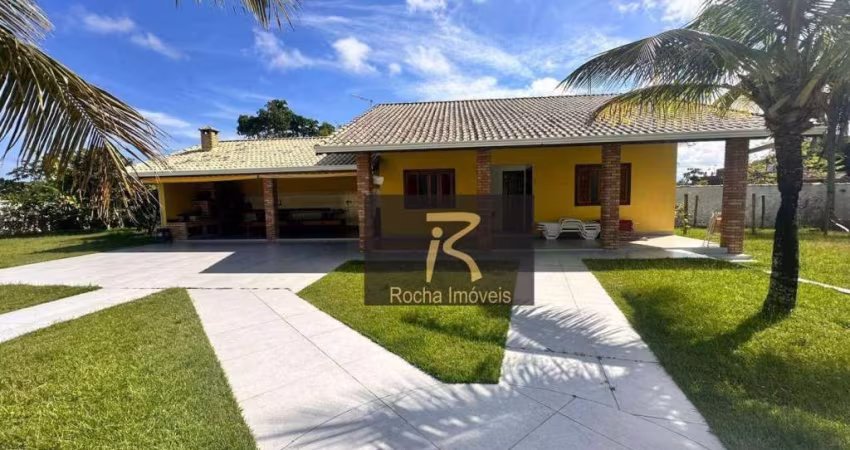 Excelente Casa no condomínio  com 6 dormitórios à venda, 650 m² por R$ 1.800.000.00 - Boungaiville - Peruíbe/SP