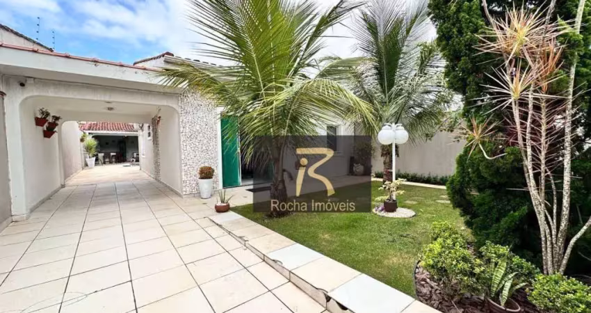 Casa com 3 dormitórios à venda, 137 m² por R$ 750.000,00 - Cidade Nova Peruibe - Peruíbe/SP