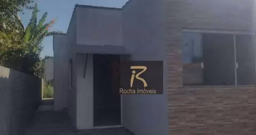 Casa com 2 dormitórios à venda por r$ 330.000 - estância balneária maria helena novaes - peruíbe/sp