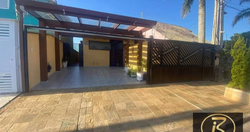 Excelente casa com 3 dormitórios 1 500 mts da praia por R$ 650.000.00 - Parque Oasis - Peruíbe/SP
