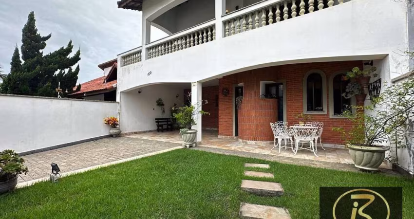 Excelente oportunidade sobrado área gourmet piscina 160 mts da praia Bairro Nobre R$ 800.000.00