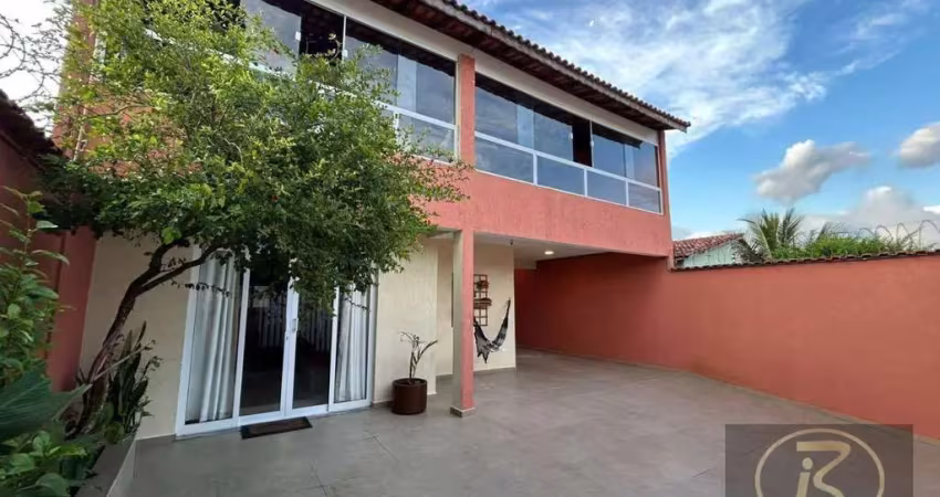 Casa à venda no bairro belmira novaes – peruíbe/sp  a apenas alguns minutos da praia – r$ 700.000    linda e aconchegan