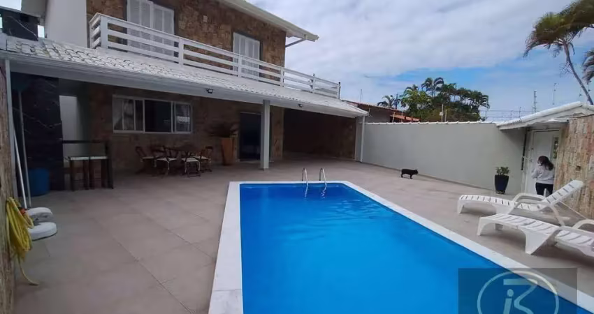 Casa com 8 quartos sendo 4 suites,  à venda, 326 m² por r$ 950.000 - estância balneária belmira novaes - peruíbe/sp