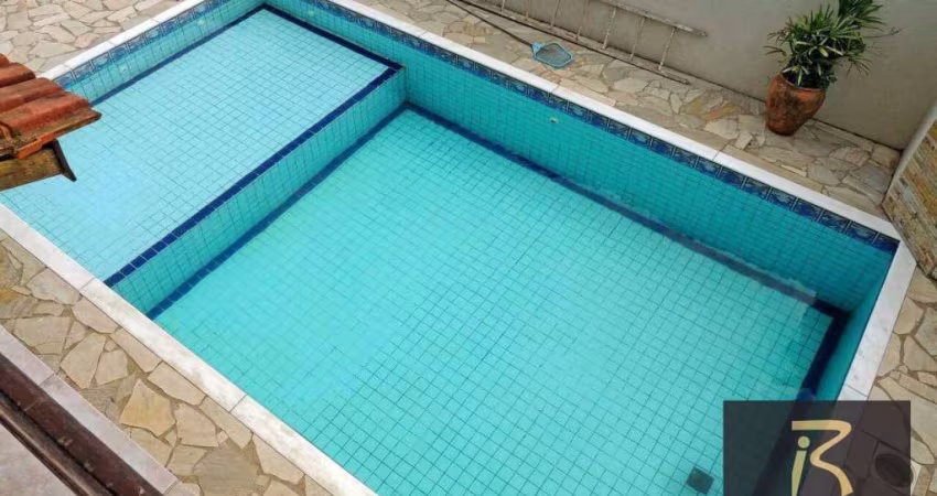 Sobrado com 3 dormitórios à venda, 127 m² por R$ 450.000,00 - Jardim Imperador - Peruíbe/SP