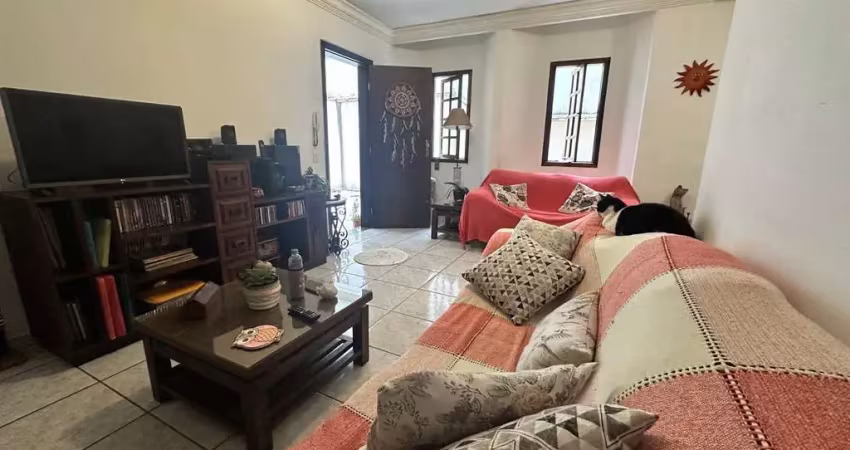 Casa com 3 quartos à venda na Rua João Baptista Groff, 354, Orleans, Curitiba