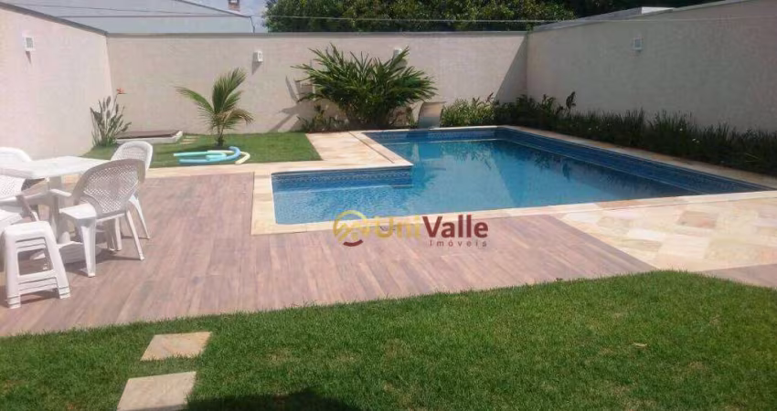 Casa à venda, 254 m² por R$ 1.590.000,00 - Campos do Conde Versailles - Tremembé/SP
