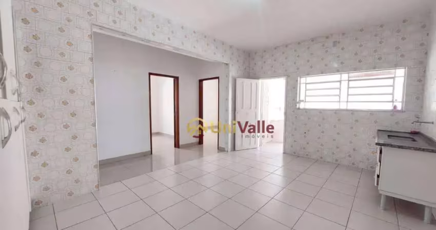 Casa com 3 dormitórios à venda, 200 m² por R$ 650.000,00 - Centro - Taubaté/SP