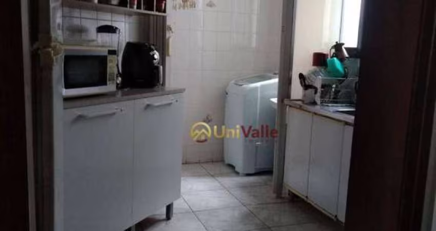Apartamento com 3 dormitórios para alugar, 66 m² por R$ 2.200/mês - Edifício Independência - Taubaté/SP